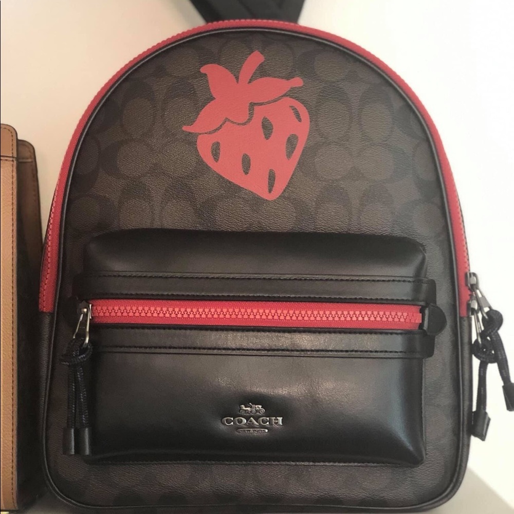 Coach backpacks strawberry / cherry - Picture 1 of 2